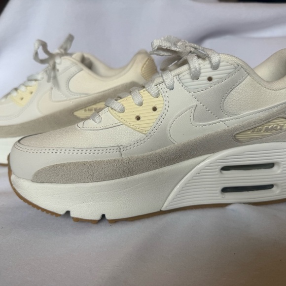 Nike Women's Off-White Sneakers - Picture 7 of 10